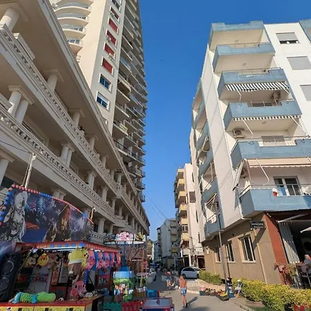 Flora دراس