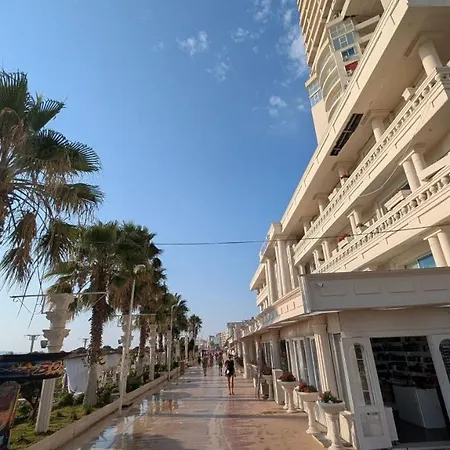 Flora دراس
